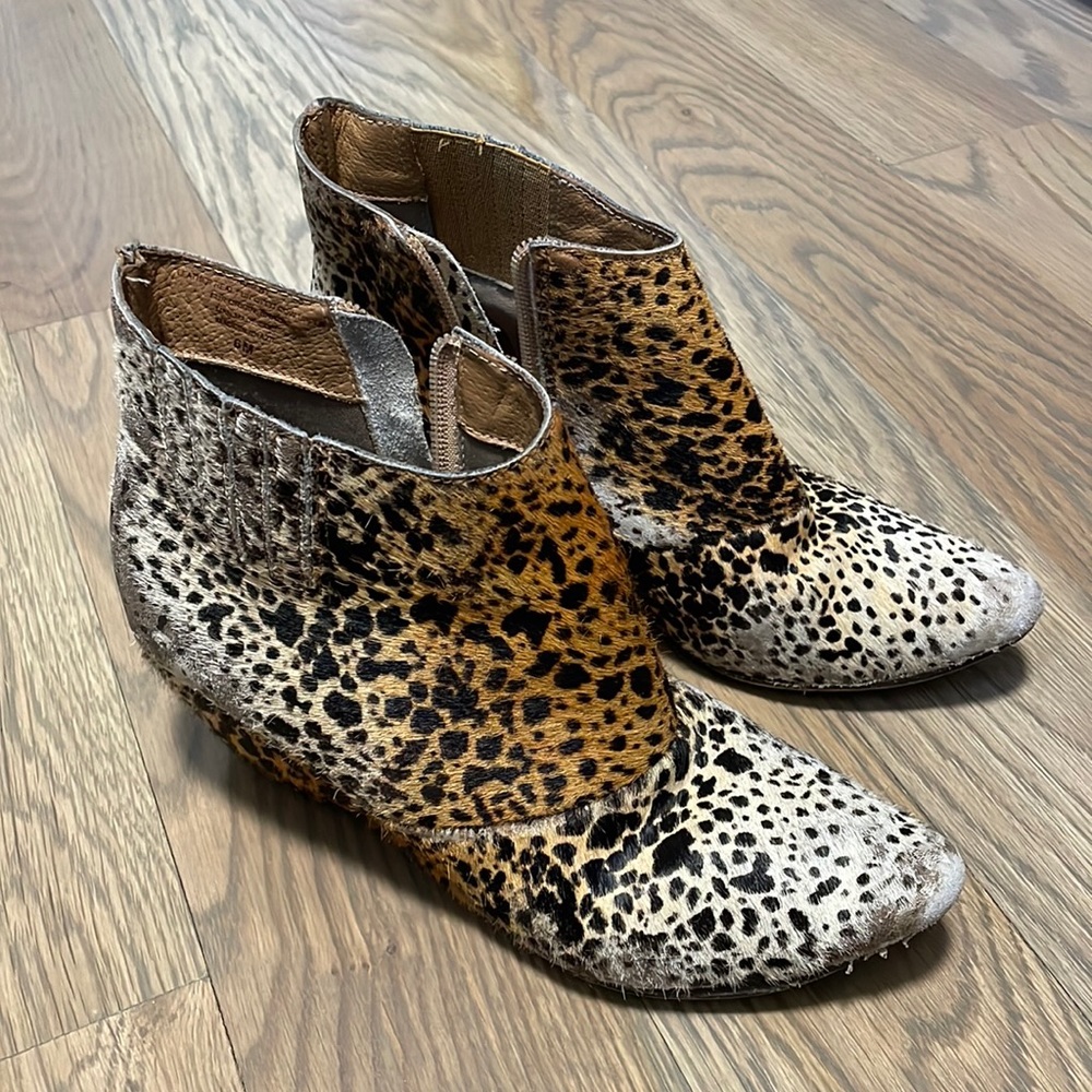 Matisse leopard hair wedge booties